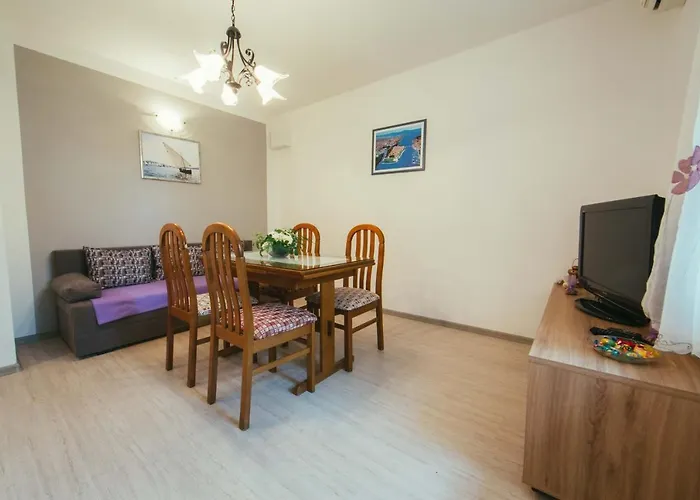 Apartman With Parking Space - 15420 *